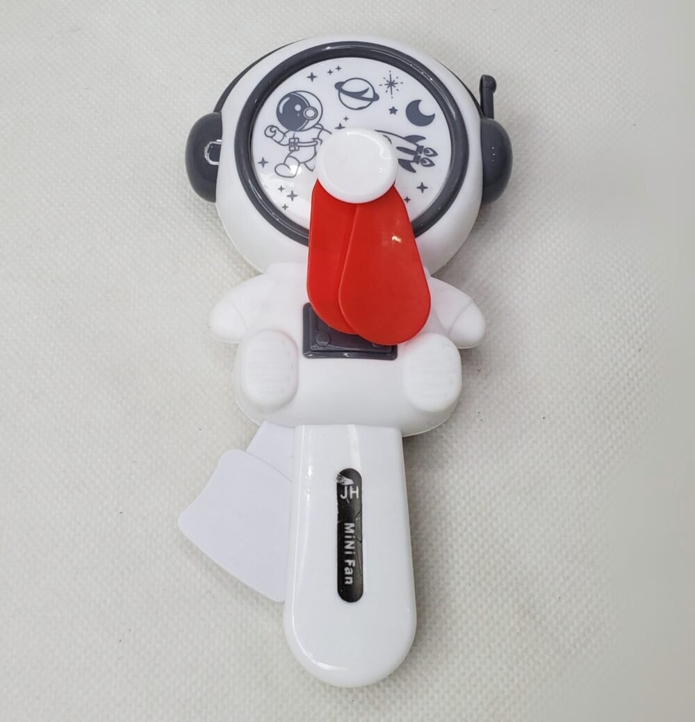 GENERIC PLASTIC FAN WITH ASTRONAUT DESIGN